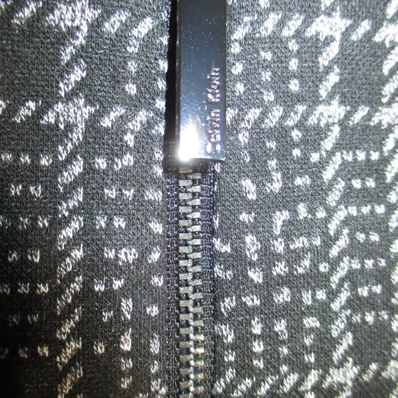 CALVIN KLEIN BLACK & WHITE BELL SLEEVE DRESS NWT - Picture 7 of 11